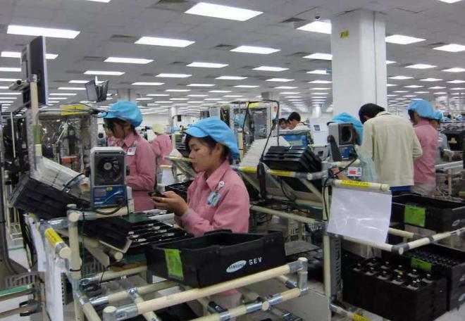 逃离中国制造带来的苦果,三星越南工厂减产,韩国巨头为错误买单